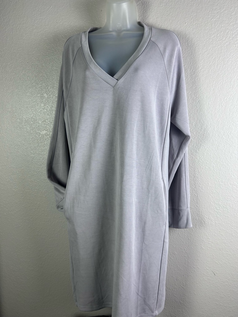 ATHLETA Seasoft Long Sleeve Dress Tinsel Purple L Soft Cozy Loungewear Lavender - Picture 6 of 10